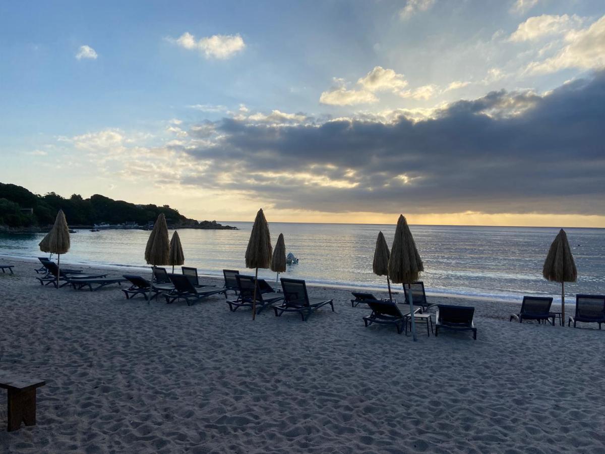 Les Lodges De La Plage U Dragulinu Sari-Solenzara Buitenkant foto