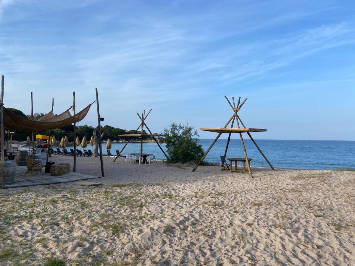 Les Lodges De La Plage U Dragulinu Sari-Solenzara Buitenkant foto