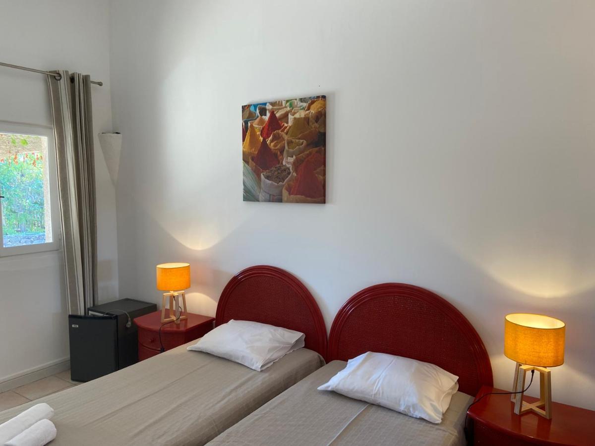 Les Lodges De La Plage U Dragulinu Sari-Solenzara Buitenkant foto